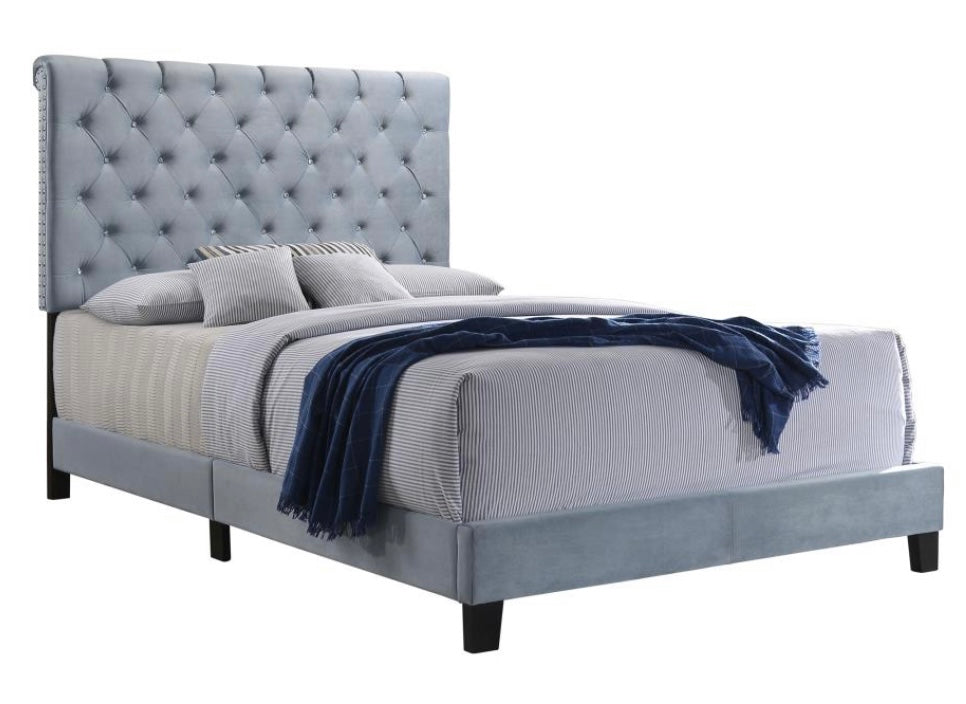 Warner Upholstered King Bed 310041KE