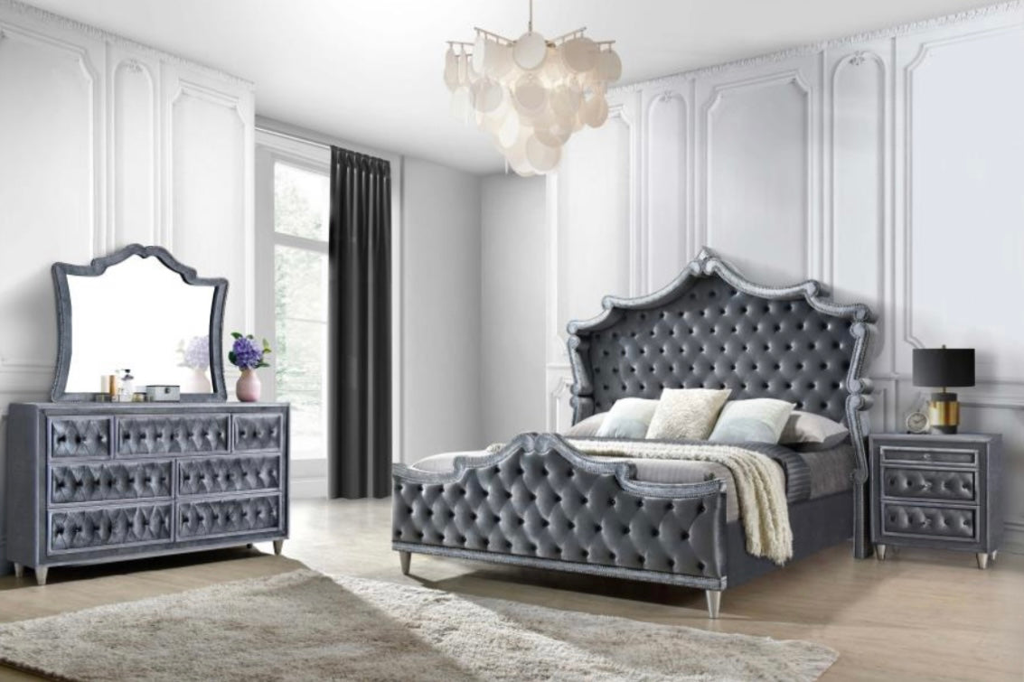 4 PCS Antonella King Bedroom Set 223581KE-S4