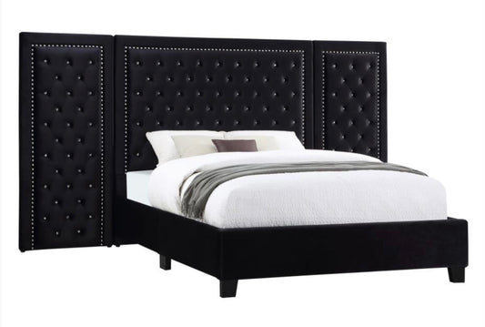 Hailey Upholstered Platform Queen Bed with Wall Panel 315925Q-SP