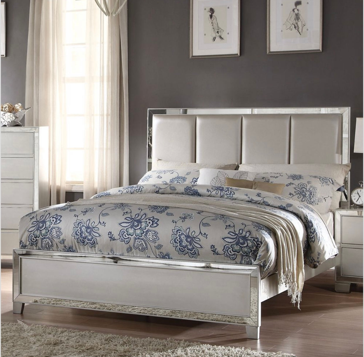 4 PCS Voeville II Queen Bedroom Set 24830Q