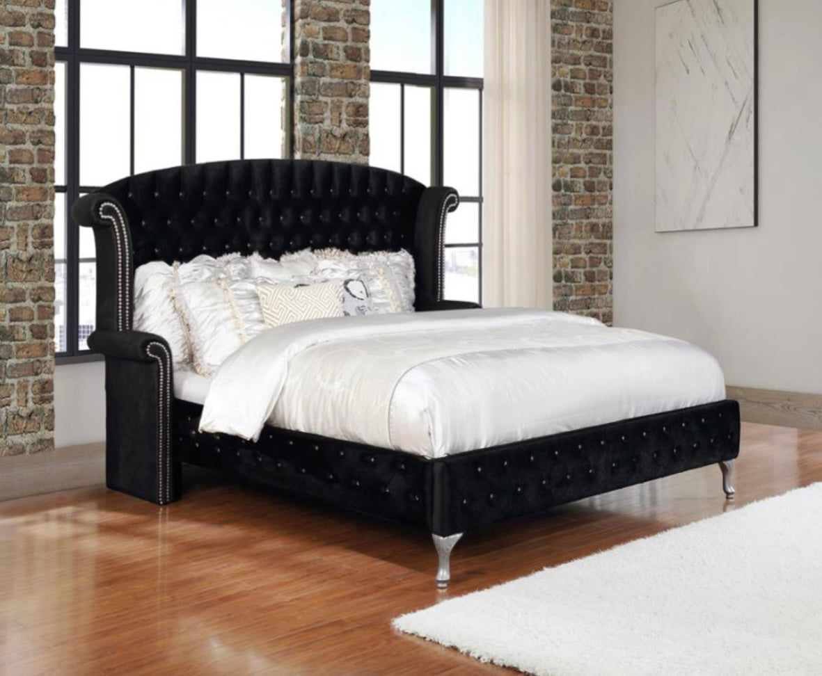 King Bed Deanna Tufted Upholstered 206101KE